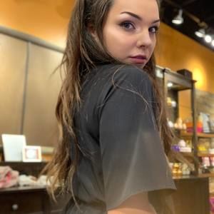 Meet your Posher, Hailey